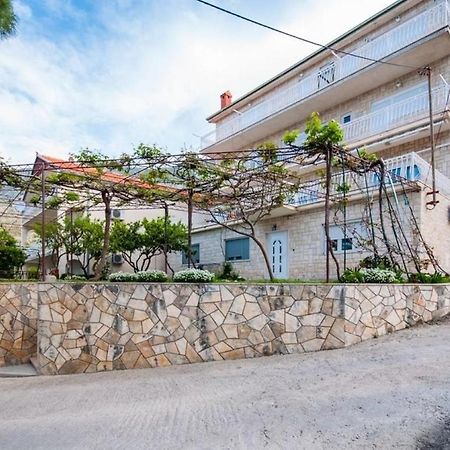 Apartments Ante - 150M From The Sea Duce Exterior photo